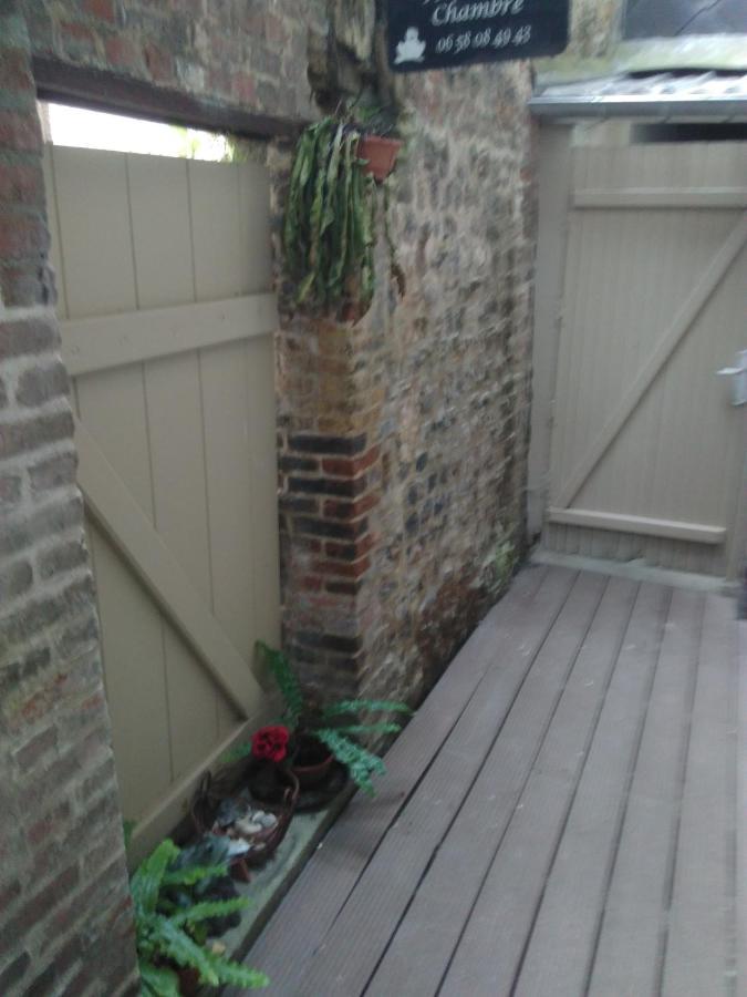 Gite Les Grenouilles Honfleur Exterior foto